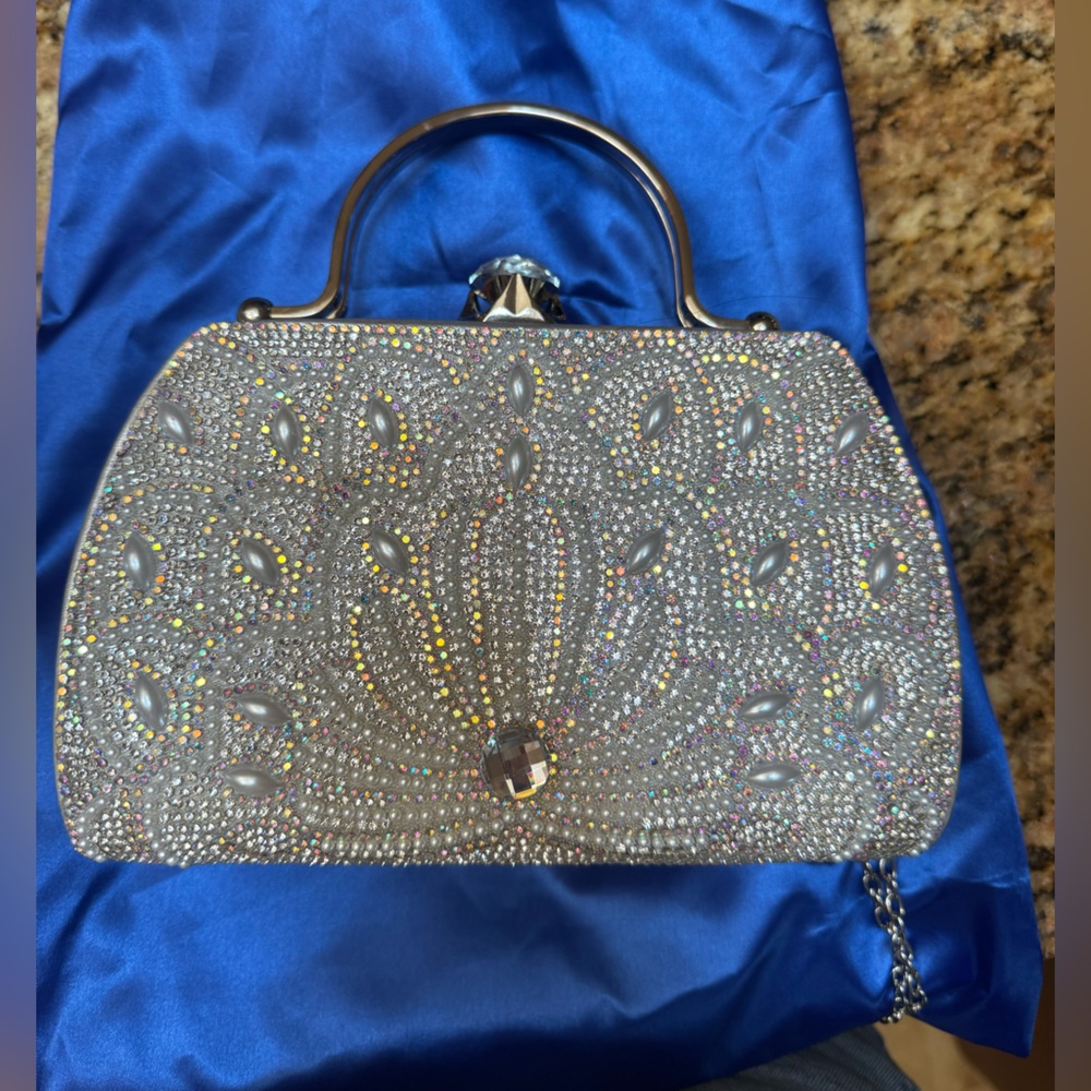 Sparkling Silver Crystal Evening Clutch